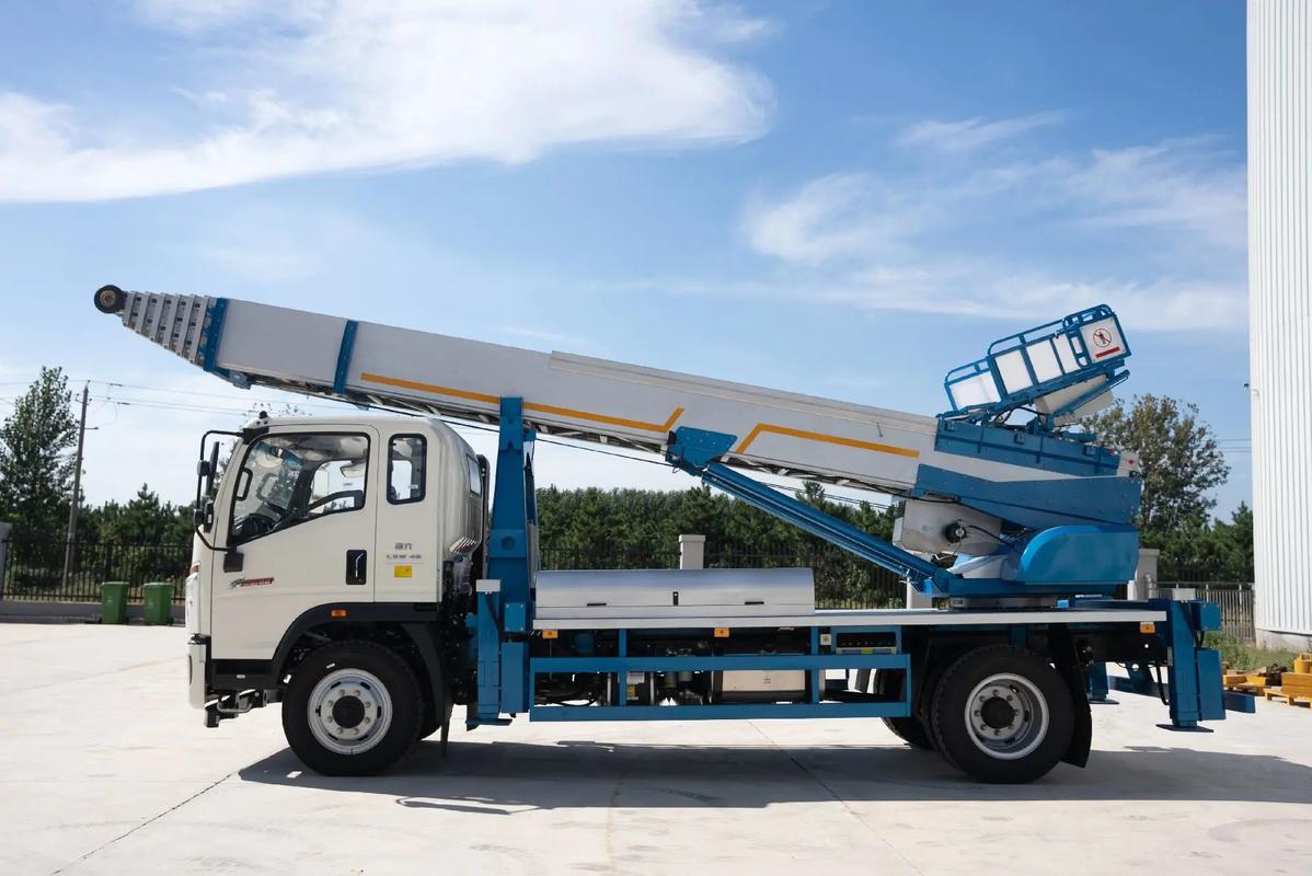 普安云梯上料车租赁费用